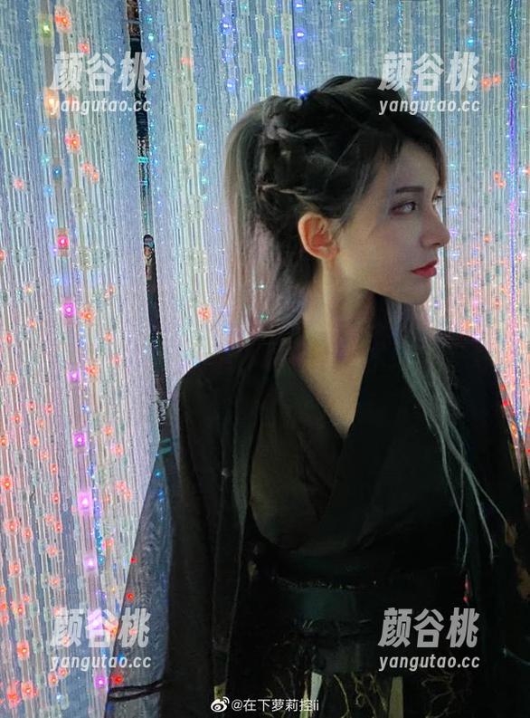 原图精华大放送：在下萝莉控ii拍摄的魔王罗莎莉亚，完美体现视觉艺术之美。.txt