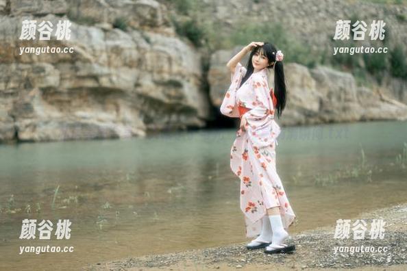 私房美图合集：失眠小宁与妃咲的爱意满满瞬间.txt