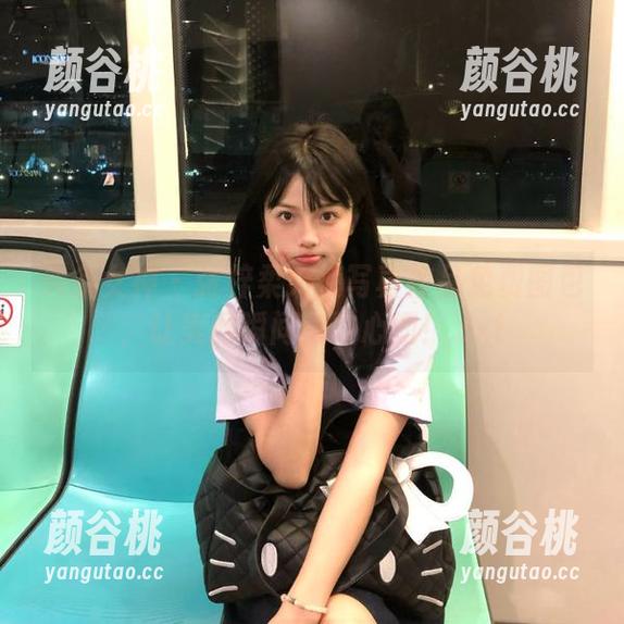 头条女神 - 张梓柔天使写真作品免费图包，让美丽瞬间永驻心间！.txt