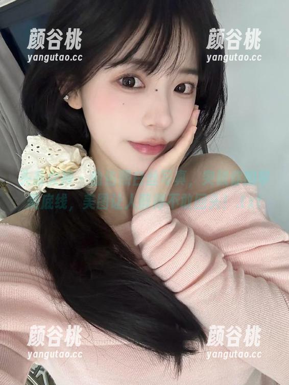 头条女神-曲佑熙 头条女神 - 曲佑熙白丝写真,突破你的审美底线,美图让人醉得不敢回头!.txt