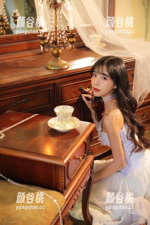 头条女神 - 莫晓希夏天作品集：资源中藏着不一样的清凉与热情.txt