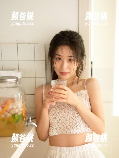 微密圈 - 奶宝妹纸独特红黑写真资源，海量图片满足你的视觉需求！.txt