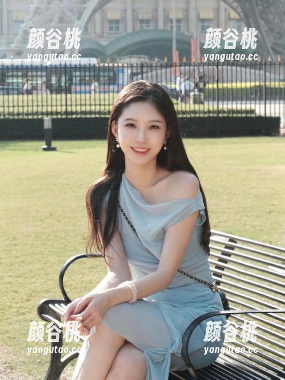 微密圈 - 奶雯酒店系列：每一张都是故事，图库中更多免费下载等你来发现.txt