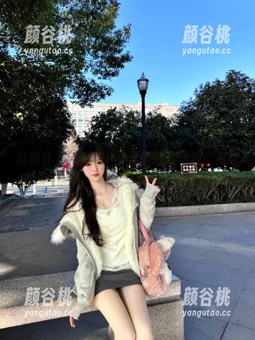 妖精社 - 可可的户外写真在线资源：为你的生活注入一缕自然清新的气息！.txt