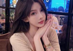 图库最新力作：小小奶瓶儿的珍珠人鱼加长版，带你领略奇幻的视觉盛宴！.txt