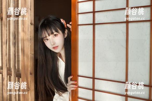 一起分享小鹿鹿shika兔女郎的写真集，笑看每一个活泼瞬间，生活就该这么有趣！.txt