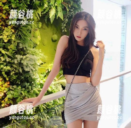 少女秩序 - 乐栀的秘书魅力：精致生活纪实图集，记录每一瞬的动人瞬间.txt