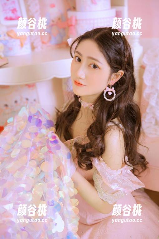尤果网 - 王语纯的日常全套写真：在时光中捕捉她的优雅气质.txt