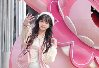 尤果网 – 萌萌带来白丝诱惑，精美套图合集尽显少女的俏皮与娇媚.txt