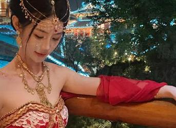 尤果网 – 顾欣怡女仆写真原图，捕捉每一丝温柔与梦幻的视觉盛宴.txt