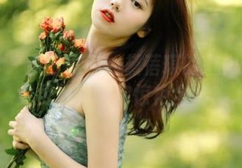 尤果网 – 今日推荐：黛蓓琪的魅力旗袍照片，免费下载让你惊艳全场！.txt