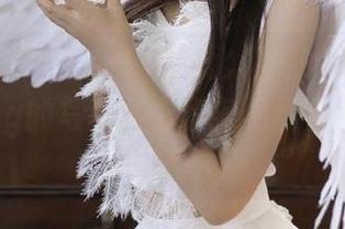 尤蜜荟 – 冲浪、沙滩、比基尼，Egg_尤妮丝Egg的写真告诉你何为夏日狂欢！.txt