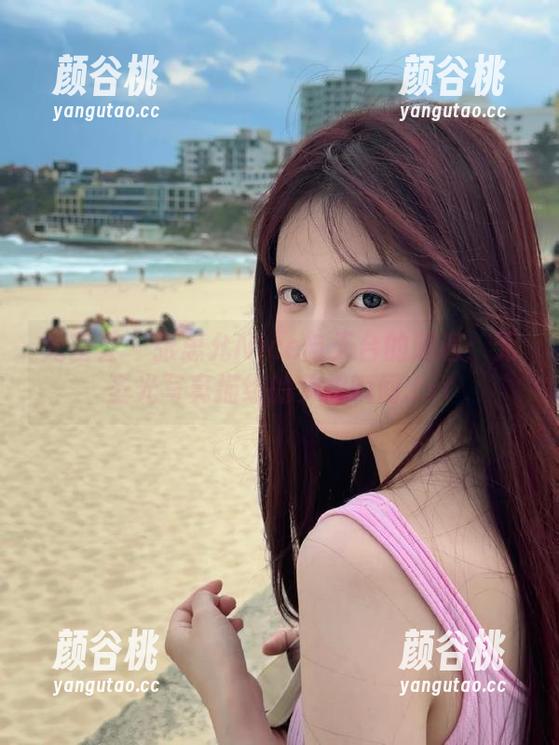 尤蜜荟 - 张思允Nice与天台的邂逅：无圣光写真描绘的梦想瞬间.txt