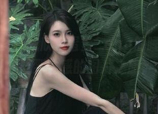 尤蜜荟 – 在线欣赏蛋蛋_egg的睡衣写真：从温馨到性感的图片之旅！.txt