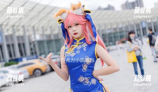 在线畅游“巧克力小圆面包”的海边写真，感受咸咸海风的图片魅力！.txt