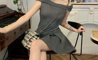 微密圈 – 张思允的靓丽时刻：美腿写真套图尽显迷人风采.txt
