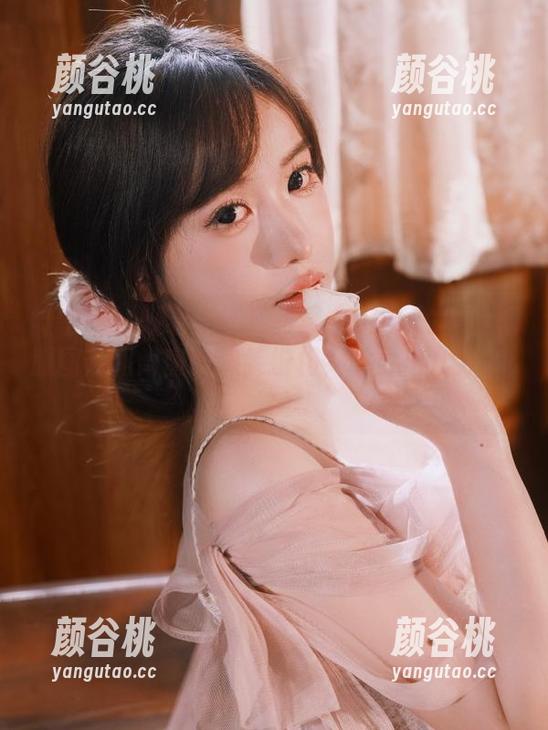 微密圈 - 观看对比！张思允nice的黑丝礼服图片和闺蜜的搞笑扮相，谁更出众？.txt