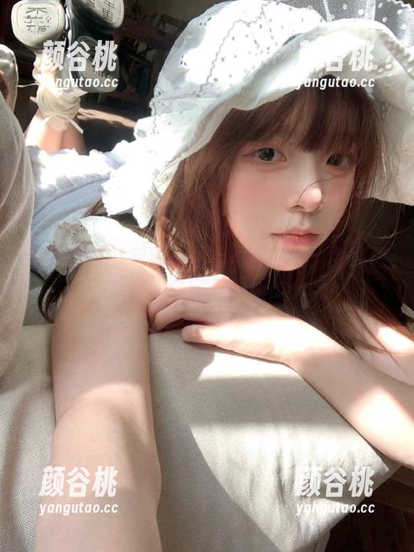影私荟 - 沐若昕的蕾丝写真图包：为你记录每一个完美瞬间.txt