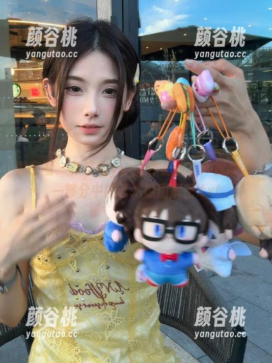 微密圈 - 徐绾绾yyyy作品解析：视频-第一部分中的艺术原图解密.txt
