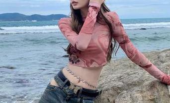 微密圈 – 徐莉芝水手服写真，带你领略海洋之风的壁纸奇观.txt