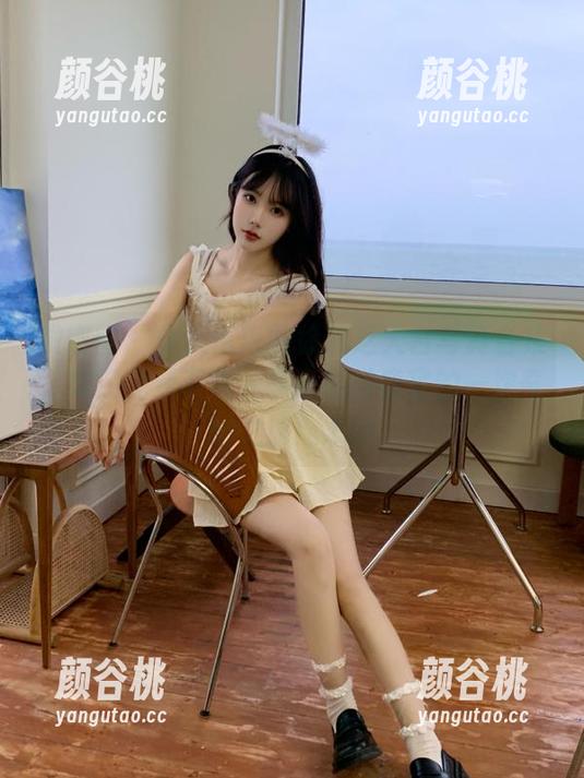 微密圈 - 令人惊艳的徐莉芝天台写真合集，欢迎免费下载，享受视觉盛宴的一次奇妙之旅！.txt