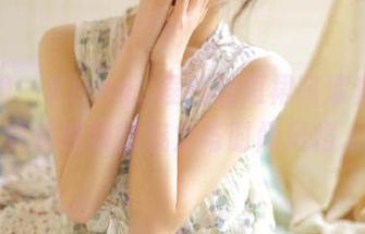 推女神 – Kiren_程程程短裙高清套图，感受她独特的魅力与时尚风格.txt