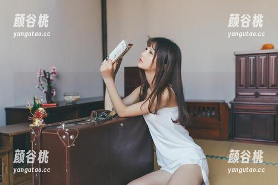 推女神 - 探索Kiren_程程程的私房写真作品，剧情背后的故事与情感.txt