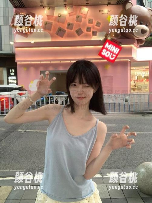 微密圈 - 高清无欲无求的推土君长腿写真大公开，快来分享这份视觉盛宴！.txt