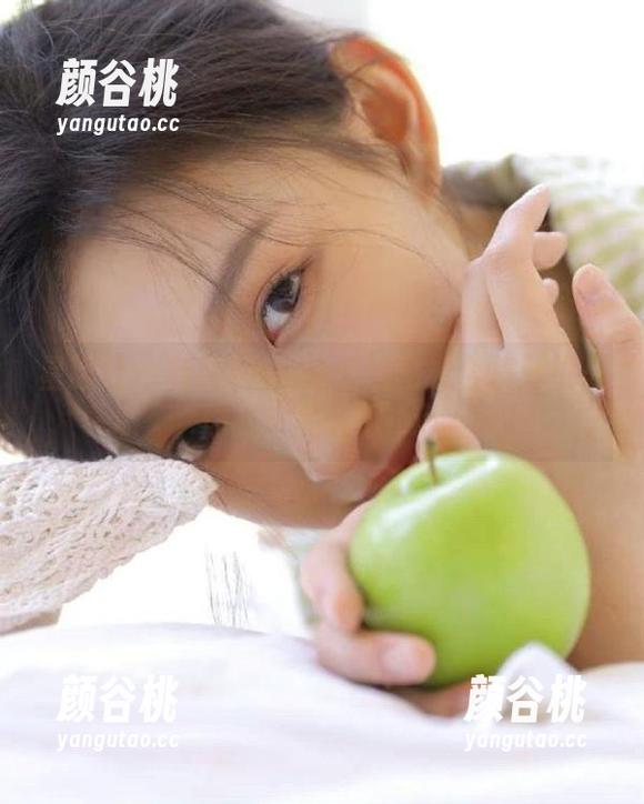 星颜社 - 转转Lisa的私拍内衣合集：挑战你的审美极限.txt