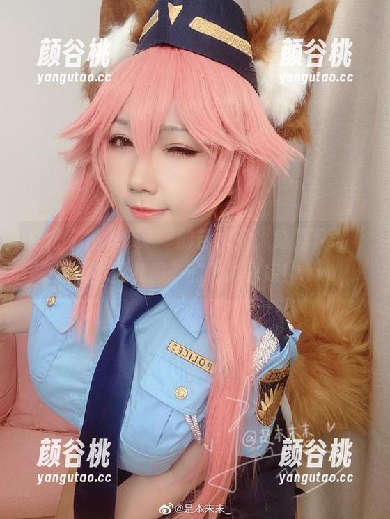 走进“是本末末”的艺术圈，免费下载“路易九世礼服”的精彩图库！.txt