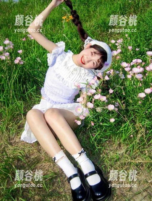 享受木棉棉OwO高跟鞋图集的每一帧美丽，立刻下载，邂逅时尚灵感.txt