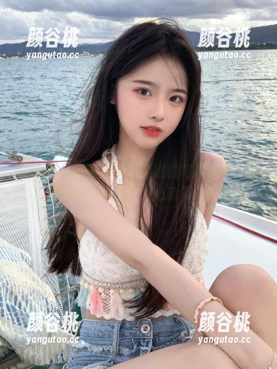 果团网 - 探索周于希的眼镜写真世界，网盘里的每一张都让人心动不已！.txt