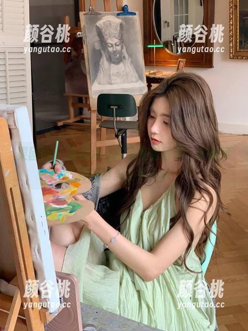 果团网 - 甜Abby高清校服写真，校园青春的甜美回忆.txt