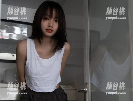 柒柒不可爱的私拍之旅：和服原图展现的不一样的美丽魅力.txt
