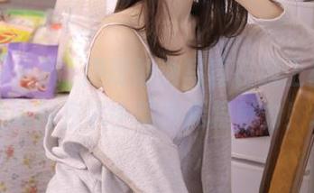 微密圈 – 桃沢樱呀泳池写真在线上线，发现她如何在水中绽放无限魅力！.txt