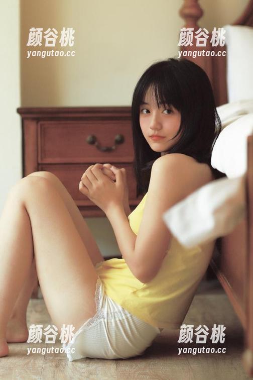 梦丝女神 - 乔儿水彩连衣裙图册：原图呈现奇幻梦境，探索她的青春气息！.txt