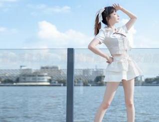梦丝女神 – 最新写真分享，璇璇倾情演绎天台少女的青春故事.txt