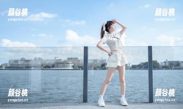 梦丝女神 - 最新写真分享，璇璇倾情演绎天台少女的青春故事.txt