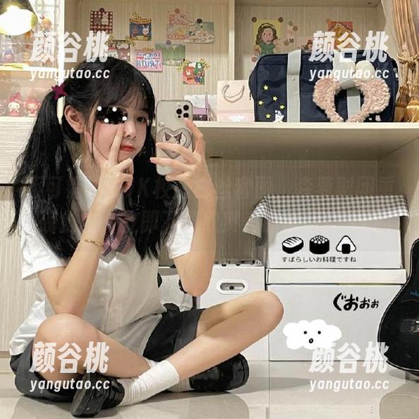 不可错过的JK校服白丝套图，森萝财团重磅推出，立即下载欣赏美丽瞬间！.txt