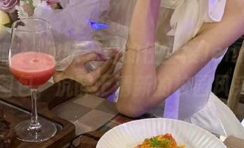 模范学院 – 回味无穷的任莹樱Jenny制服写真图包，沉醉于清新的校园风采.txt