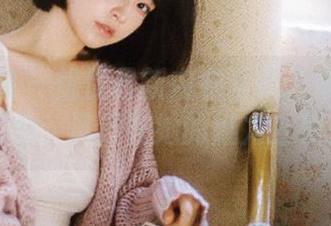 模范学院 – 优优最新内衣写真合集：释放你的幻想，沉浸在她的魅力世界！.txt