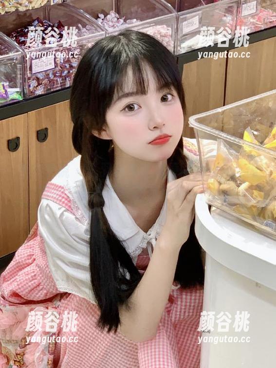 模范学院 - 慕羽茜连衣裙原图大公开，闪耀的青春气息在这里更新中！.txt