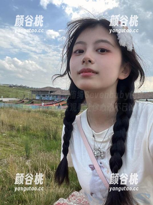 模范学院 - 体验柳侑绮Sevenbaby的迷人睡衣作品，免费观看让你心动不已.txt