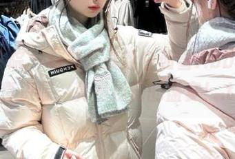 模范学院 – 这才是最新白茹雪Abby制服写真资源，真是视觉的盛宴！.txt
