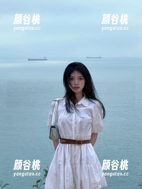 模范学院 - 透视董林越校园作品：在线体验她的艺术与情感交融.txt