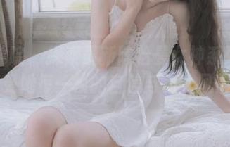 模范学院 – 探索最新陈怡曼女神系列套图，感受她每一帧的自信与动人风情.txt