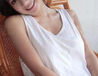 从未见过的美足写真，洛丽塔大哥图包诚意满满！.txt