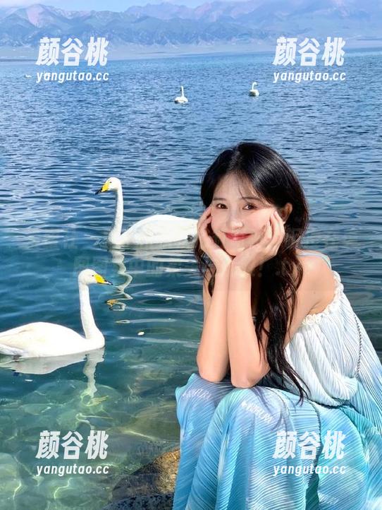 爱蜜社 - 夏小秋秋秋浴缸写真：沉浸在美图图集中的柔美与优雅！.txt