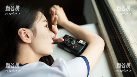 爱蜜社 - 石心琪棉袜写真，清新脱俗的美好瞬间尽在这组图片.txt