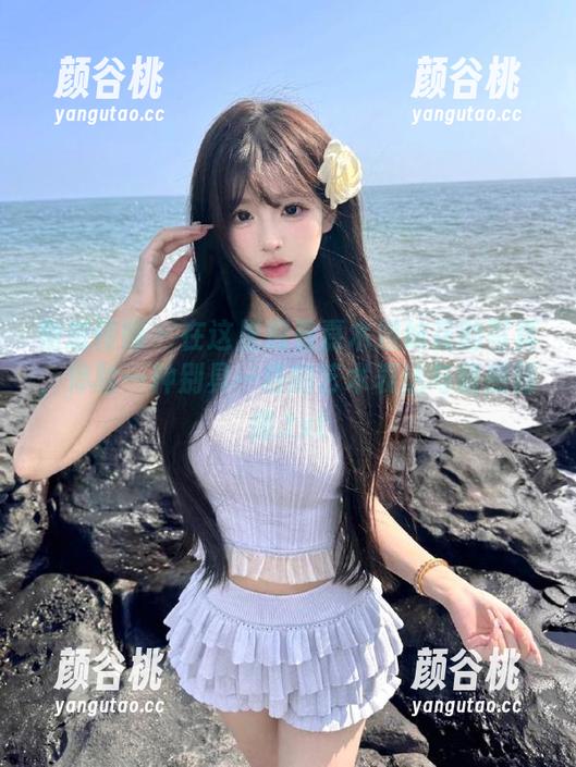 物恋传媒 - 在这里观看嘉木姐妹花的写真，体验一种别具一格的艺术表达与情感碰撞.txt